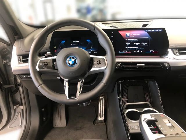 BMW iX1 xDrive30
