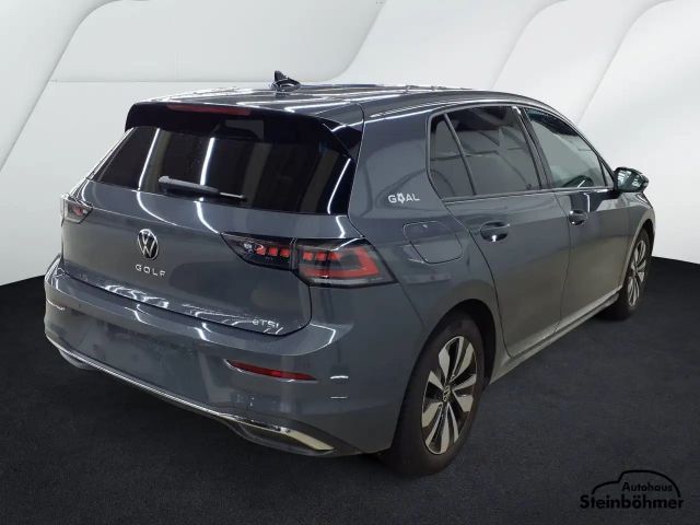Volkswagen Golf 1.5 eTSI DSG IQ.Drive