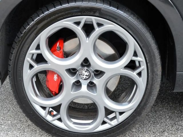 Alfa Romeo Tonale AWD Hybrid Veloce