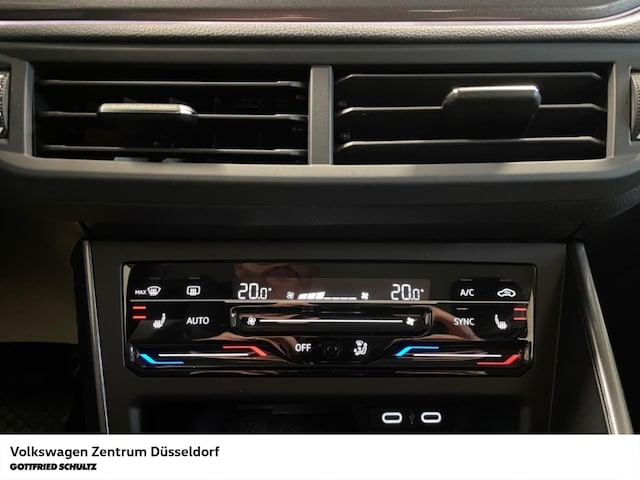 Volkswagen Polo 1.0 TSI DSG Style