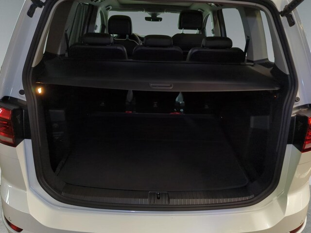 Volkswagen Touran 1.5 TSI DSG R-Line