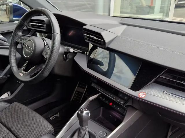 Audi A3 35 TFSI S-Line Sedan Sportback