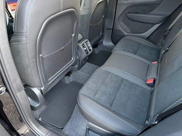 Volvo XC40 Dark Plus