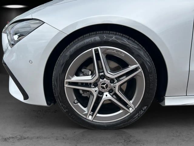 Mercedes-Benz CLA 180 AMG Line Coupé
