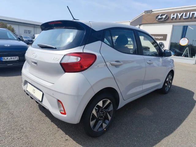 Hyundai i10 1.0 2WD Trend