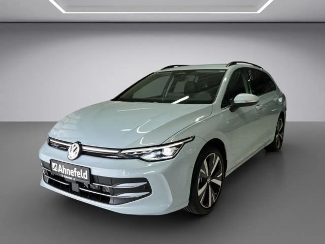 Volkswagen Golf Style Variant