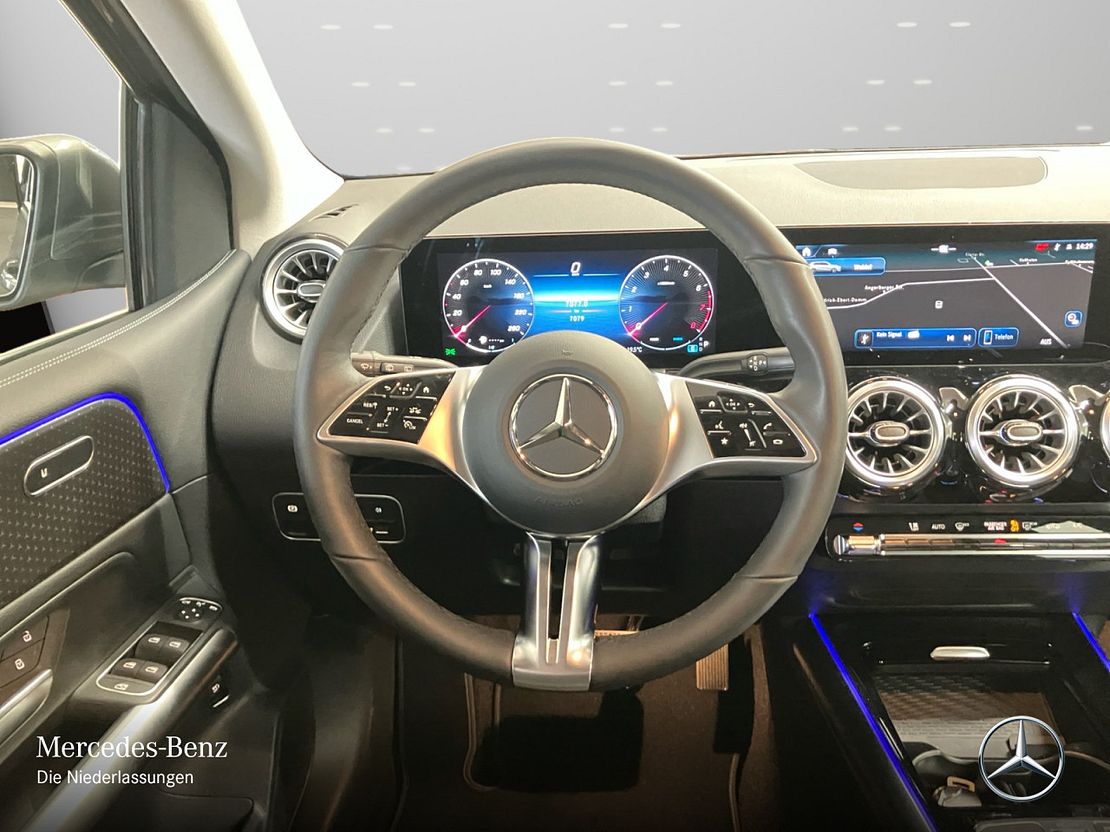 Mercedes-Benz B 180 Sedan