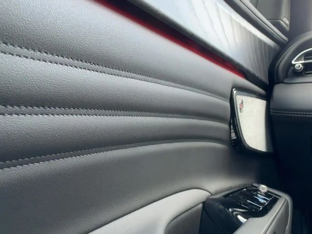 Maserati Grecale MY25 - 300PS - AWD - PANO - LED