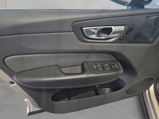 Volvo XC60 Dark Plus