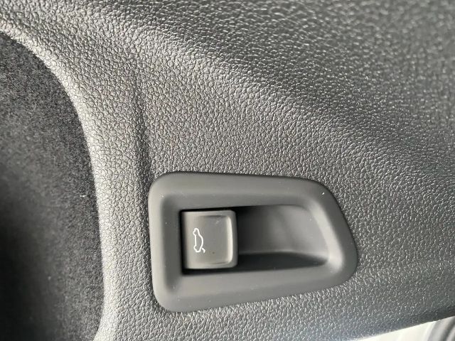 Volkswagen Golf Business DSG Variant