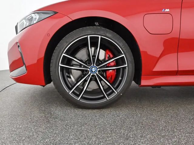 BMW 330 330e Sedan xDrive