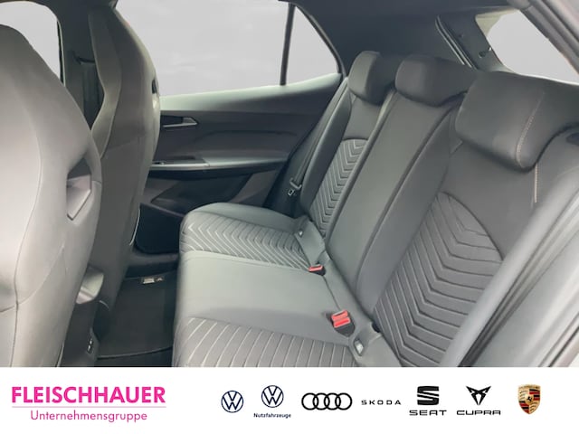 Cupra Born Digitales Cockpit LED Klima Fahrerprofil Musikstreaming