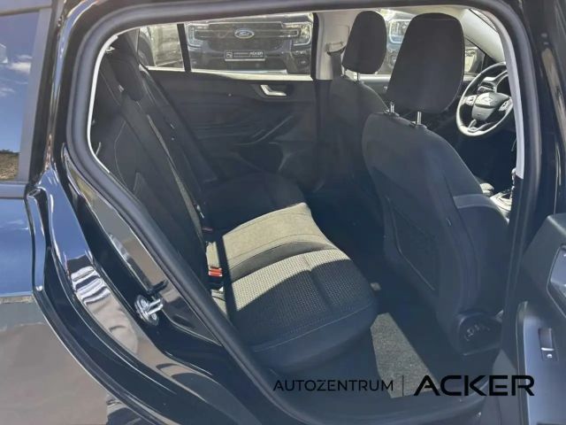 Ford Focus Cool & Connect Wagon