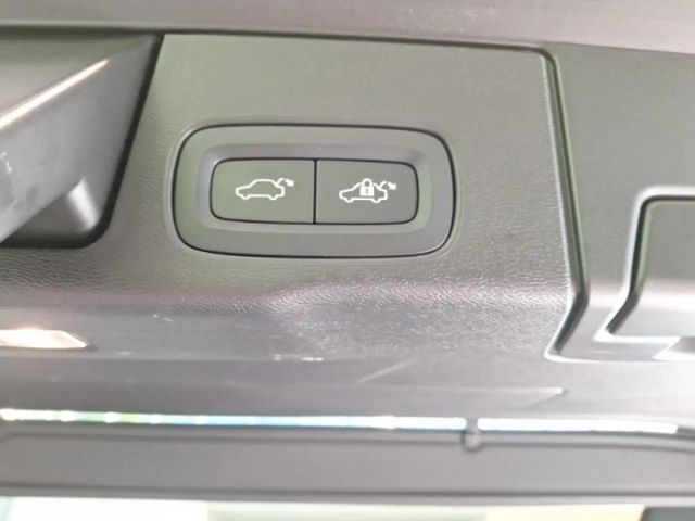 Volvo XC60 Dark Plus