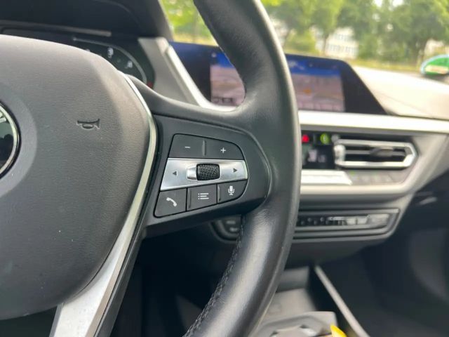 BMW 118 118d Advantage pakket Sedan