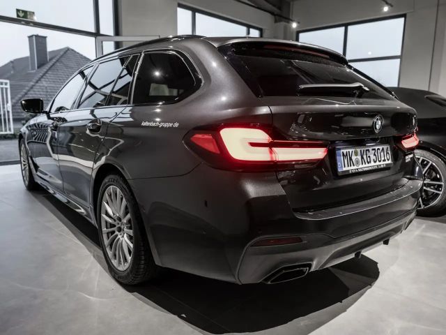 BMW 520 520d M-Sport Touring