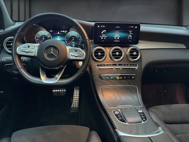Mercedes-Benz GLC 300 4MATIC AMG Line