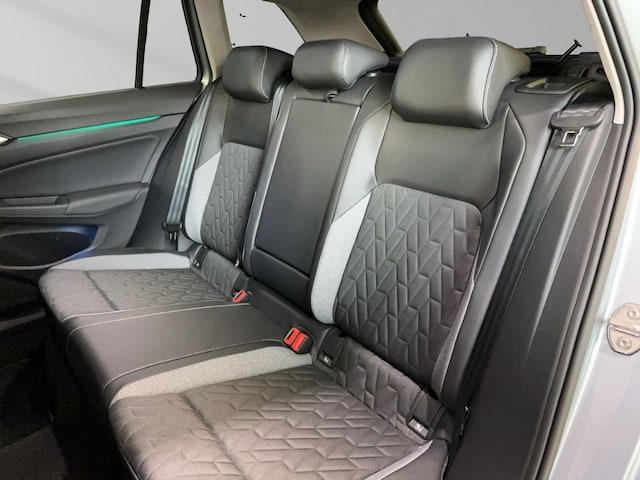 Volkswagen Golf Life Variant