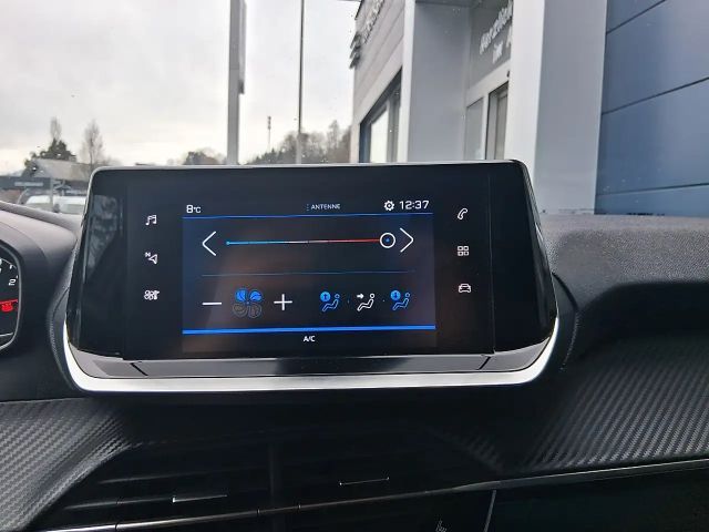 Peugeot 208 PureTech Style