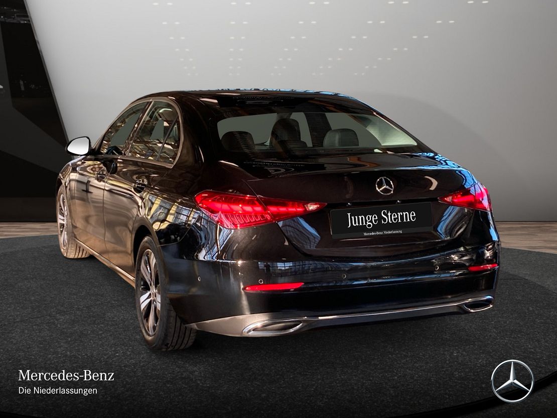 Mercedes-Benz C 180 AVANTGARDE Sedan