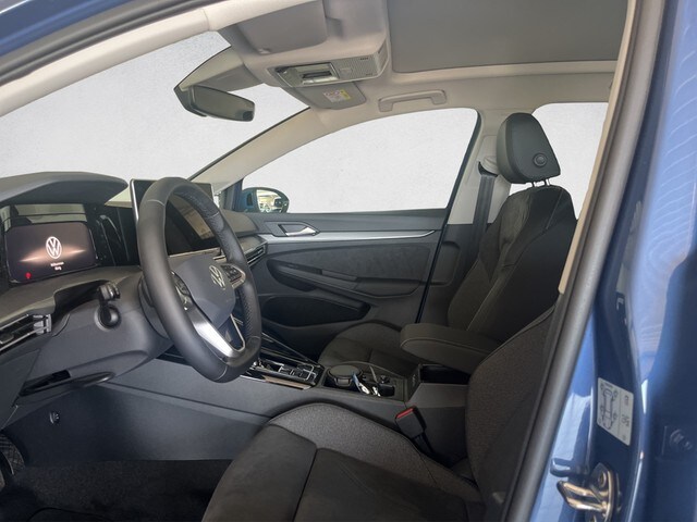 Volkswagen Golf Style Variant