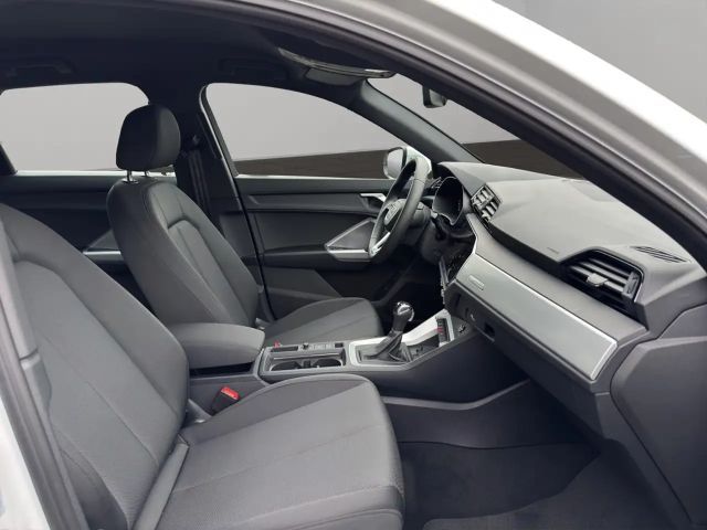 Audi Q3 35 TFSI S-Tronic