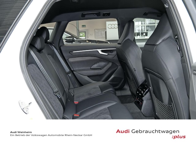 Audi A6 Avant Quattro S-Tronic