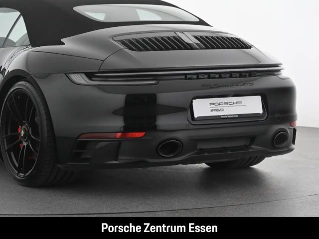 Porsche 992 4 Cabrio Carrera GTS