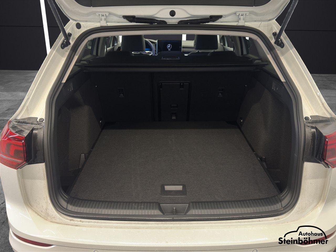 Volkswagen Golf 1.5 eTSI DSG Variant