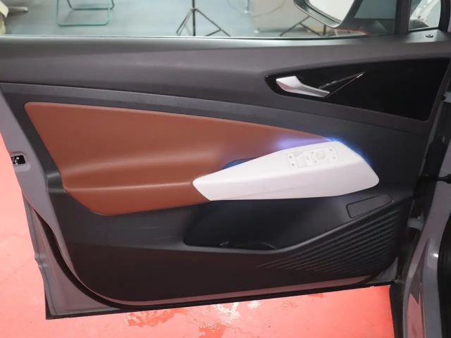 Volkswagen ID.5 150 kW 77 KWh IQ.Drive Pro