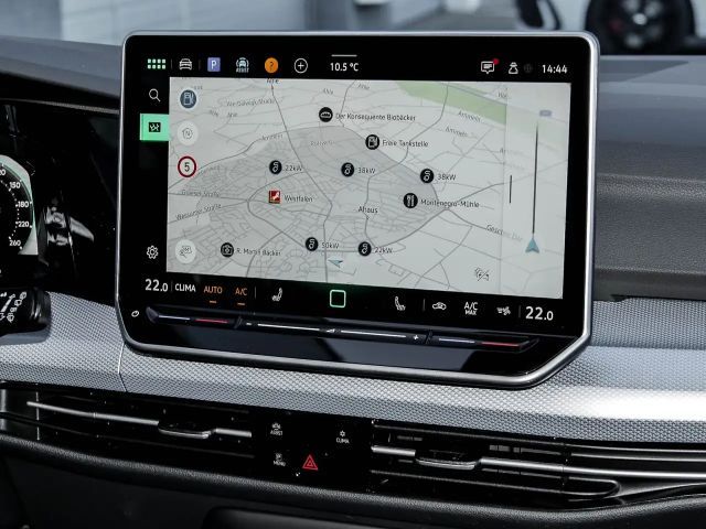 Volkswagen Golf 1.5 TSI Golf VIII IQ.Drive