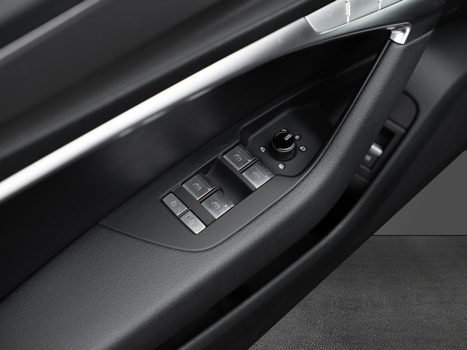 Audi A6 55 TFSI Business Quattro Sedan