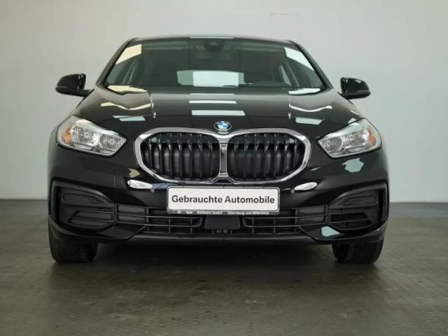 BMW 116 116i 5-deurs Sedan
