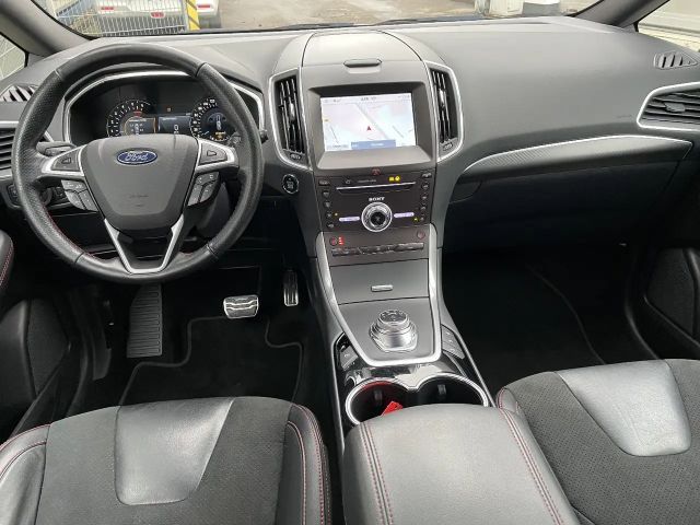 Ford S-Max ST Line