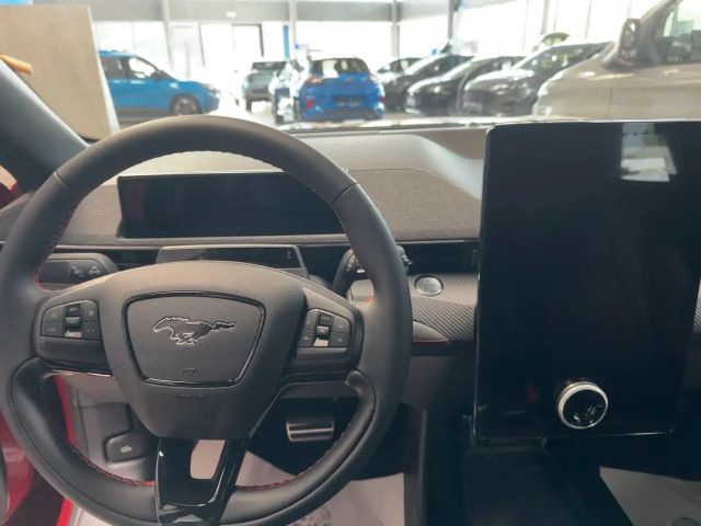 Ford Mustang Mach-E AWD Premium