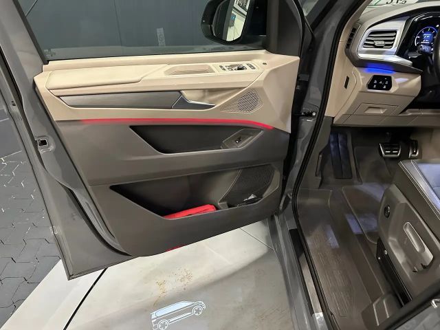 Volkswagen Multivan Style T7