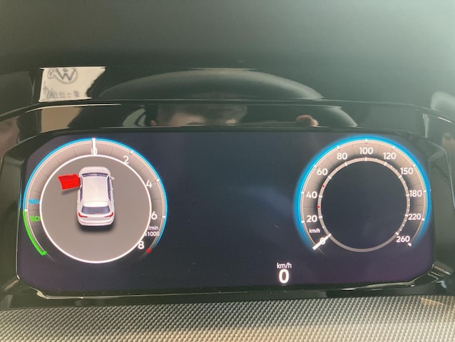 Volkswagen Golf CarPlay Hyb. Matrix Pano ACC AHK