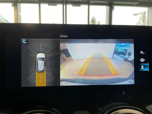 Mercedes-Benz EQA 300 4MATIC