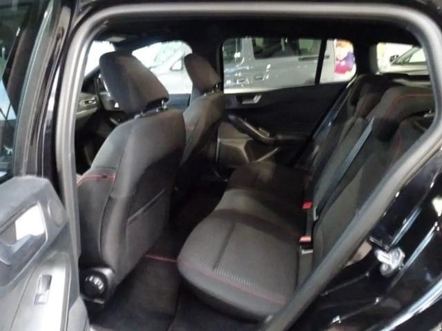 Ford Focus ST Line Wagon