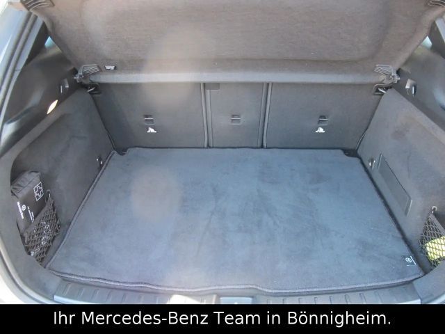 Mercedes-Benz GLA 180 AHV / Winter-Paket / RFK