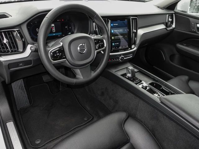 Volvo V60 Cross Country AWD Plus