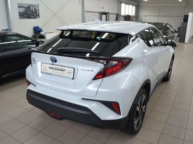 Toyota C-HR Hybride Team D