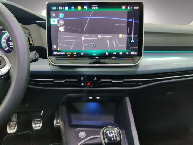 Volkswagen Golf 1.5 TSI Plus