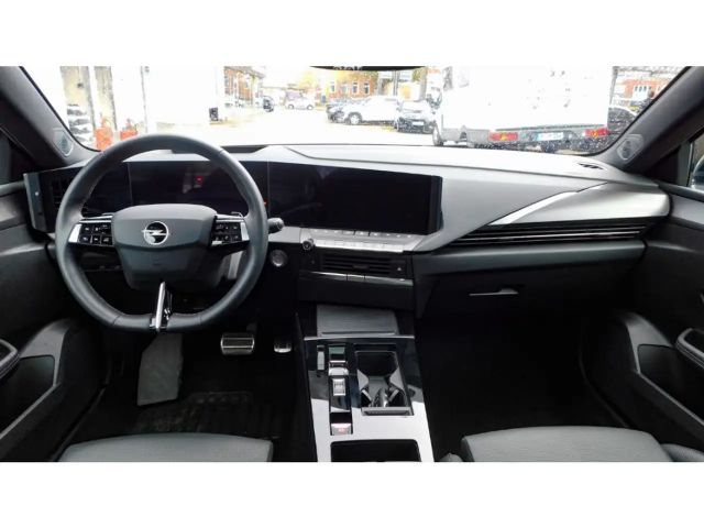 Opel Astra Sports Tourer Ultimate