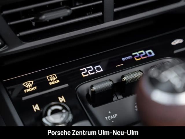 Porsche 992 Cabrio Carrera Turbo