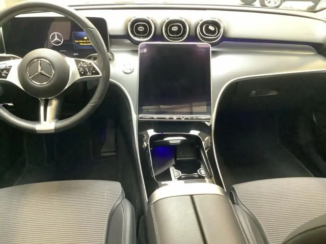 Mercedes-Benz C 180 AVANTGARDE Sedan