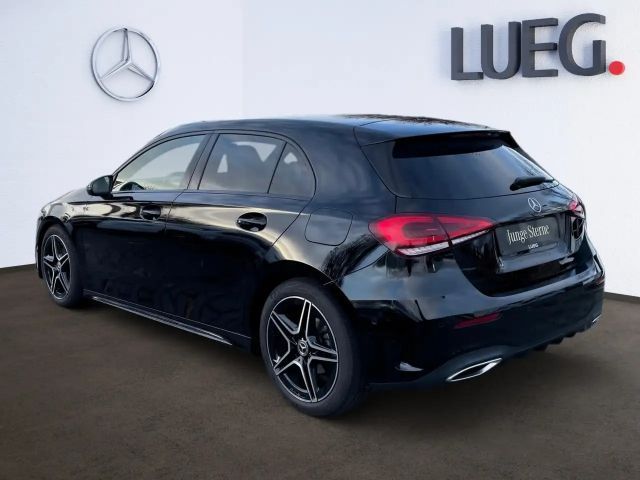 Mercedes-Benz A 180 AMG Line