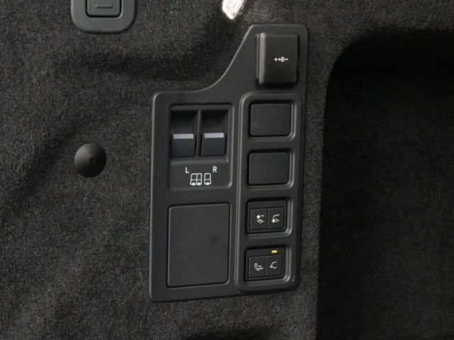 Land Rover Discovery Dynamic SE