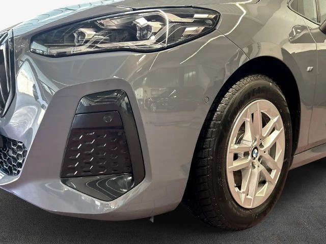 BMW 220 220i Active Tourer