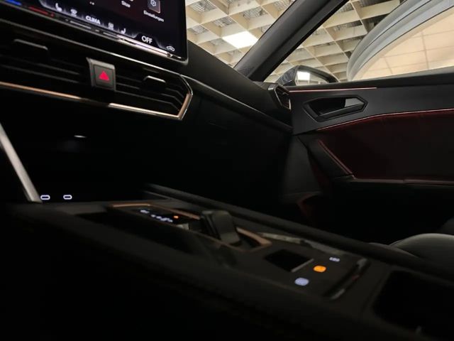 Cupra Leon NAVI KAM SHZG LHZG MATRIX DCC 19'' AHK VORB.